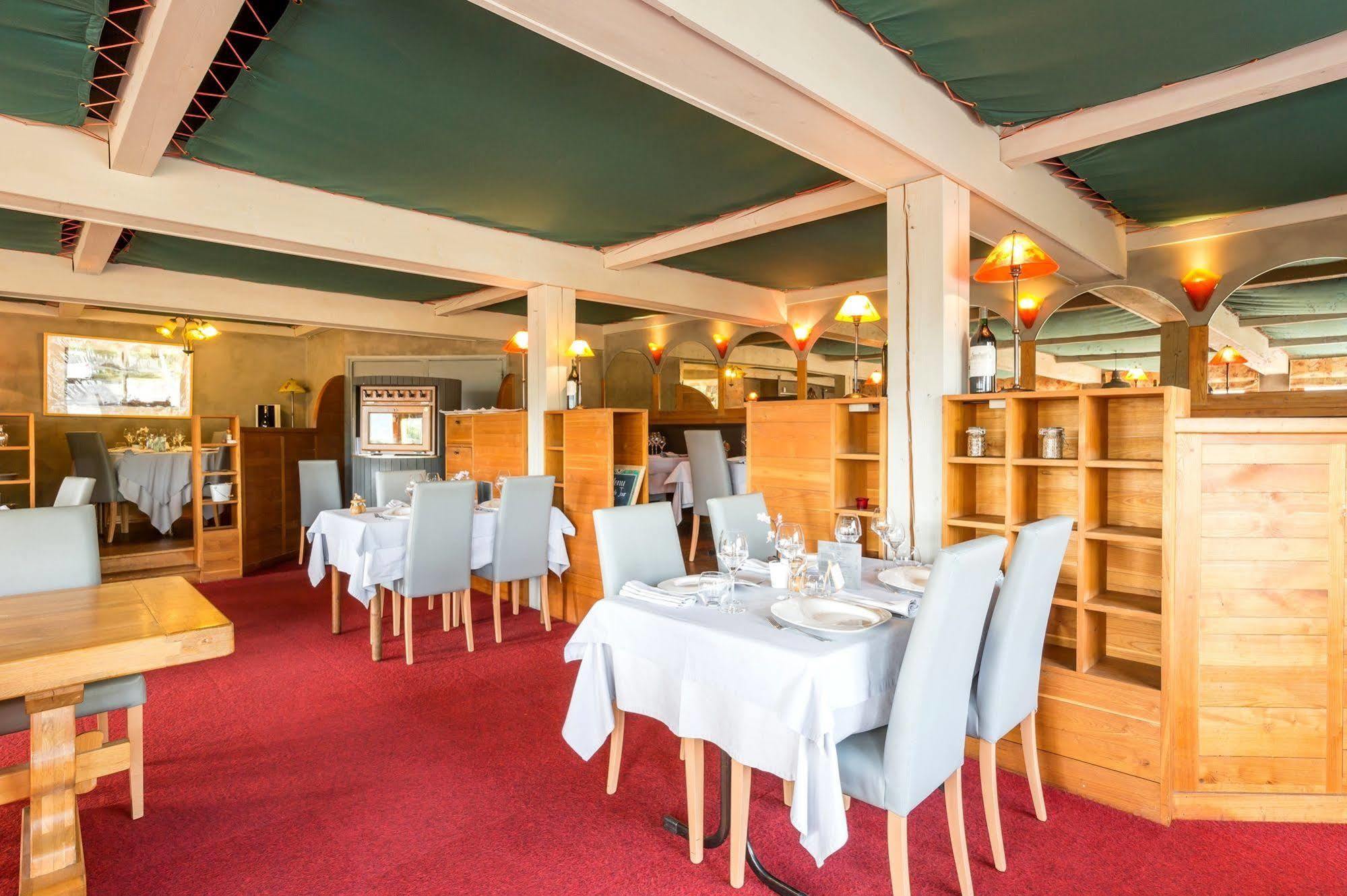 Dunières Hotel Restaurant La Tour المظهر الخارجي الصورة