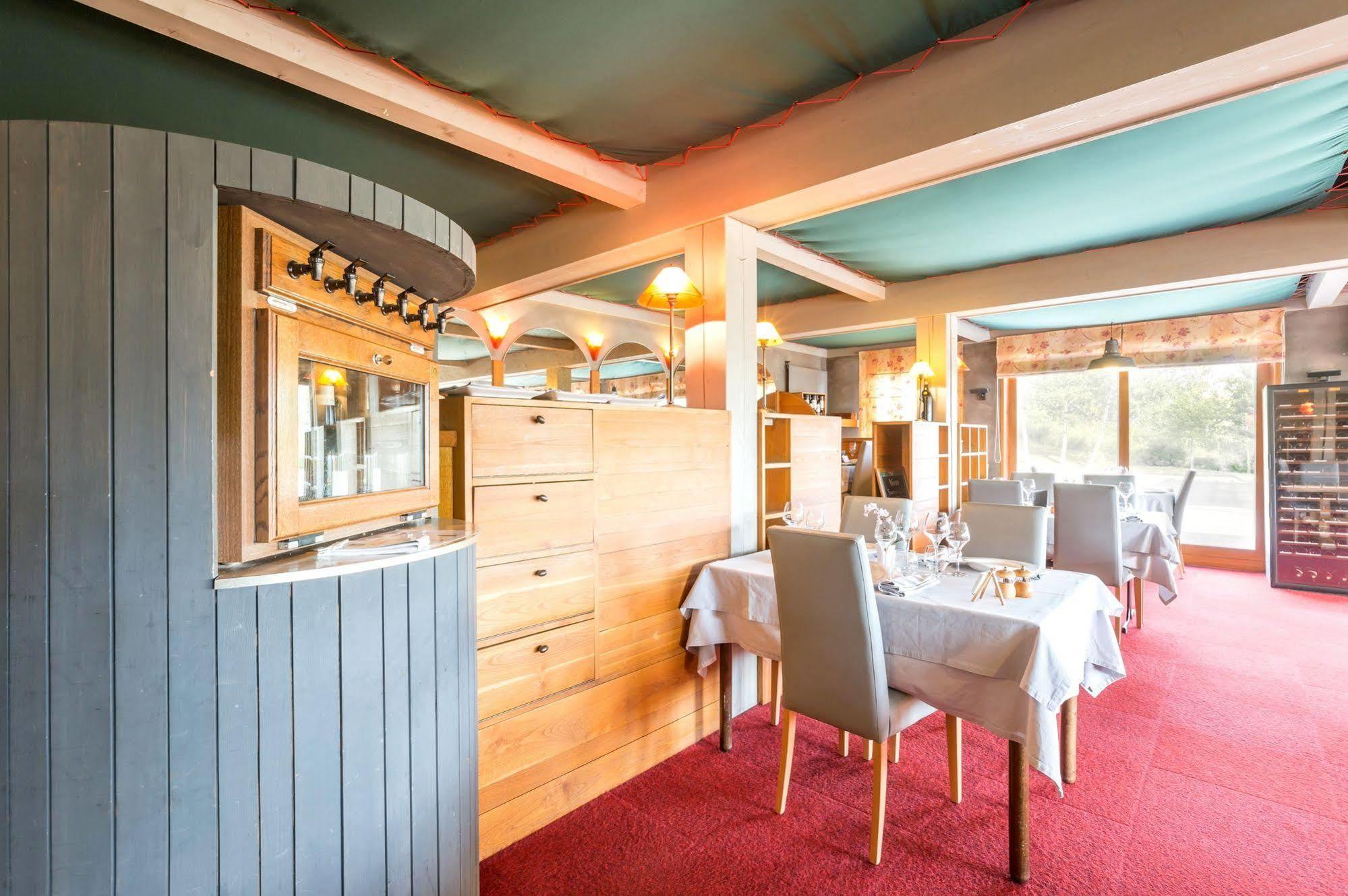 Dunières Hotel Restaurant La Tour المظهر الخارجي الصورة